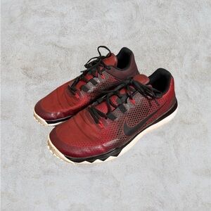 Nike Men's Red and Black Athletic Sneakers